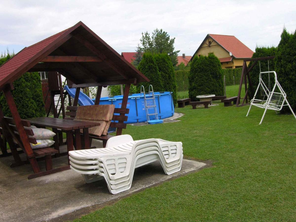 Holiday Home In Balatonmariafuerdo 19426 Luaran gambar